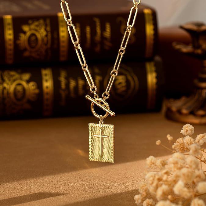 Retro gold cross-shaped pendant necklace with personalized OT clasp, ring-shaped chain