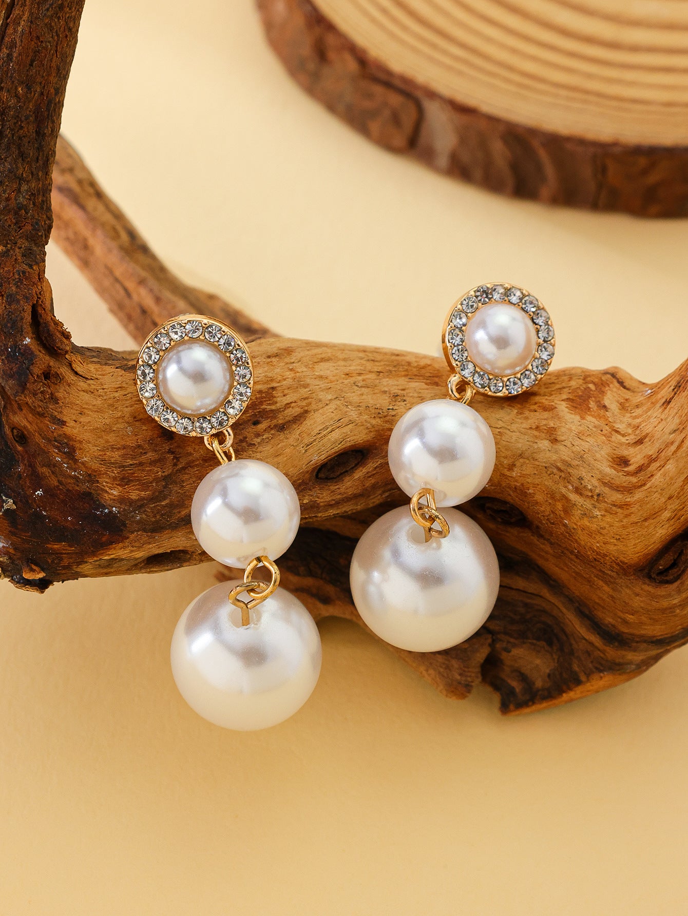 Hot cross-border sale in Japan and South Korea: Baroque pearl stud earrings, luxurious and high-end feel, adorned with diamonds. Unique design