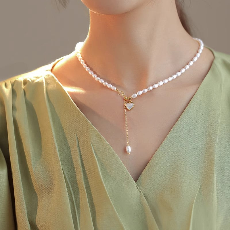 Natural freshwater pearl necklace for women, lightweight luxury Baroque heart-shaped mother-of-pearl collar chain, popular neckpiece, high-end accessory