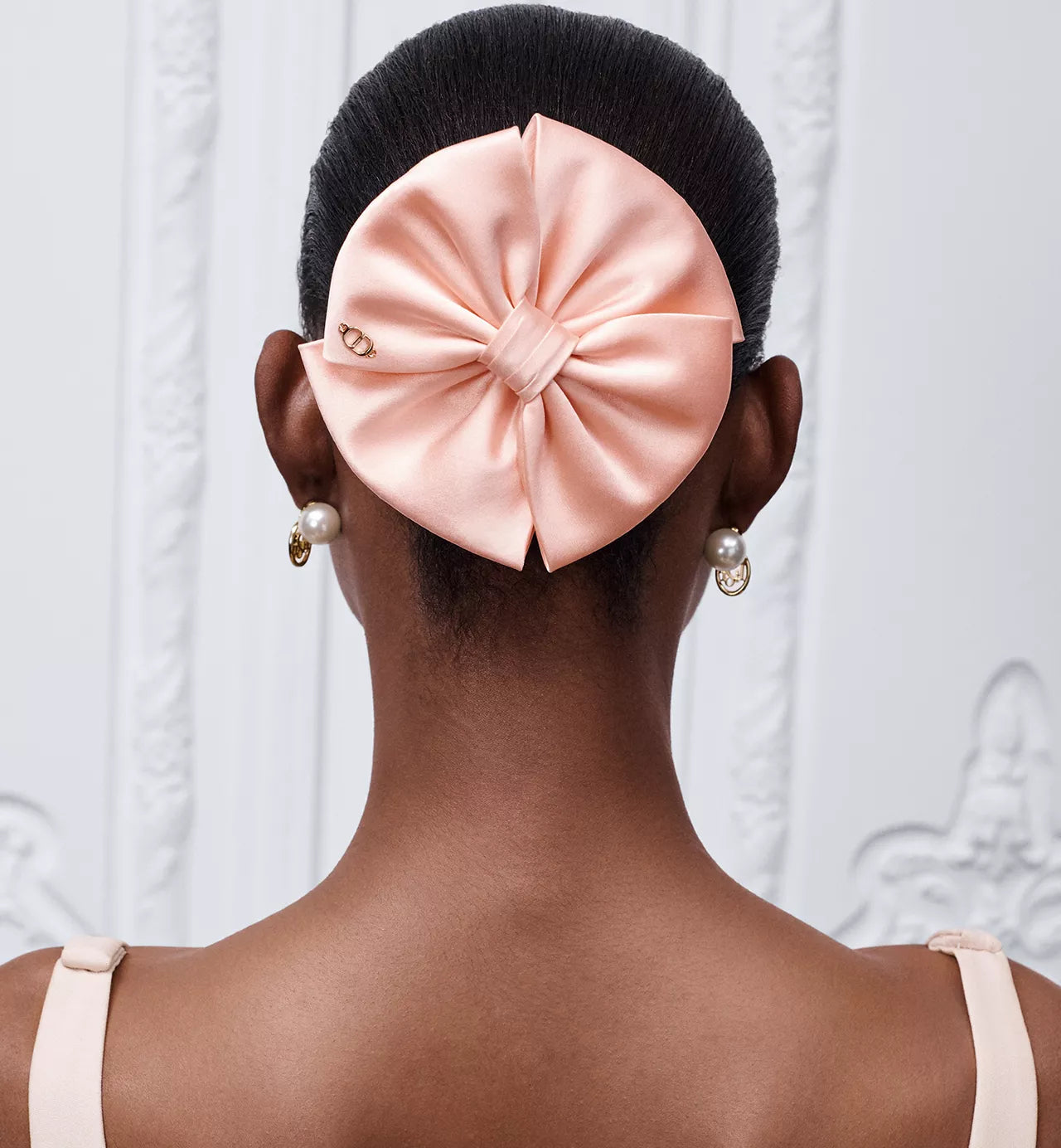 Dior Coquette Barrette Pale Pink Silk Satin / Reference: CPA00279ESAT_C405