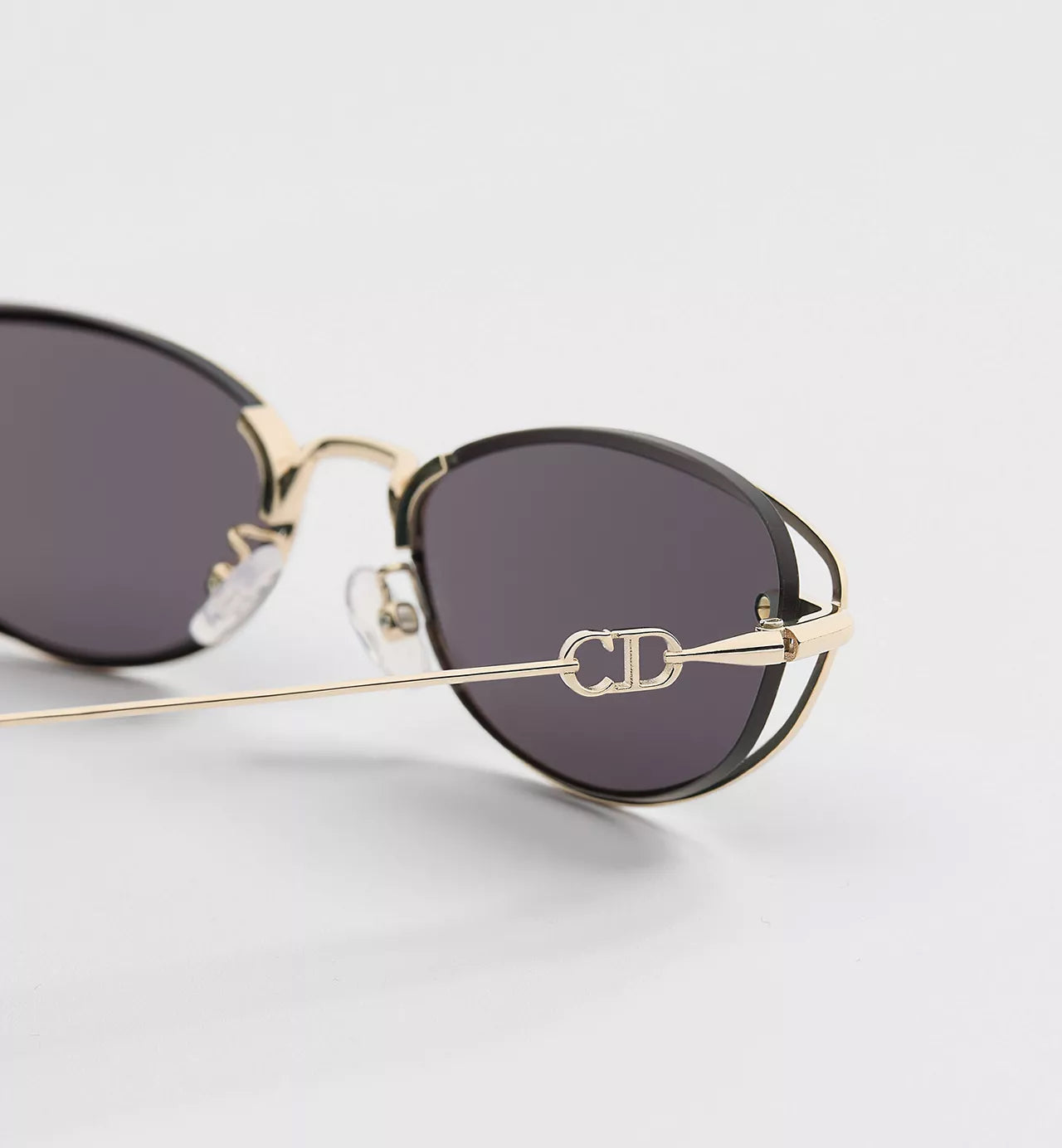 Petit CD B1U Gray Gradient Oval Sunglasses /Reference: PTCDB1UXR_D0A0