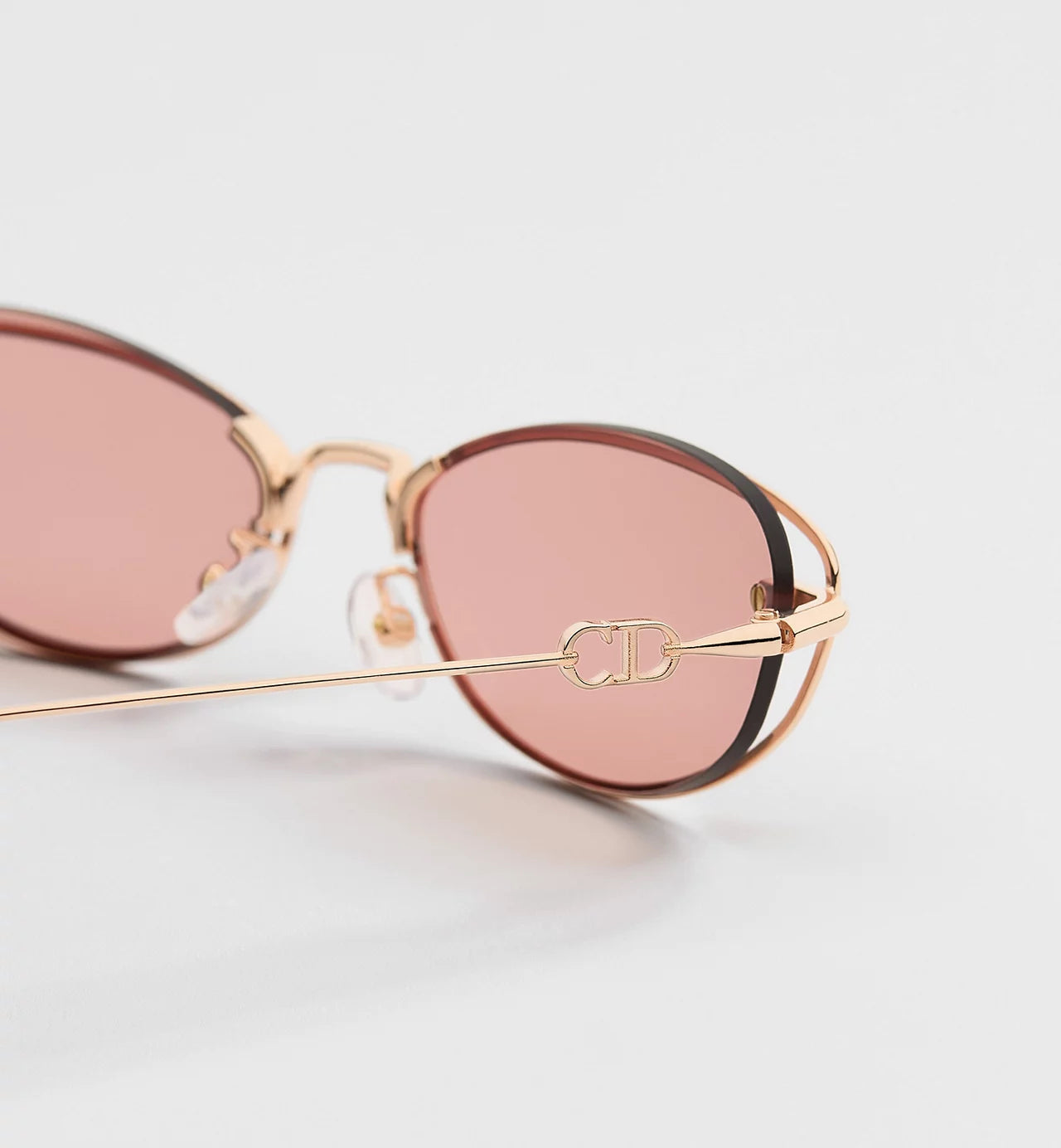 Petit CD B1U Light Pink Oval Sunglasses /Reference: PTCDB1UXR_E0M0