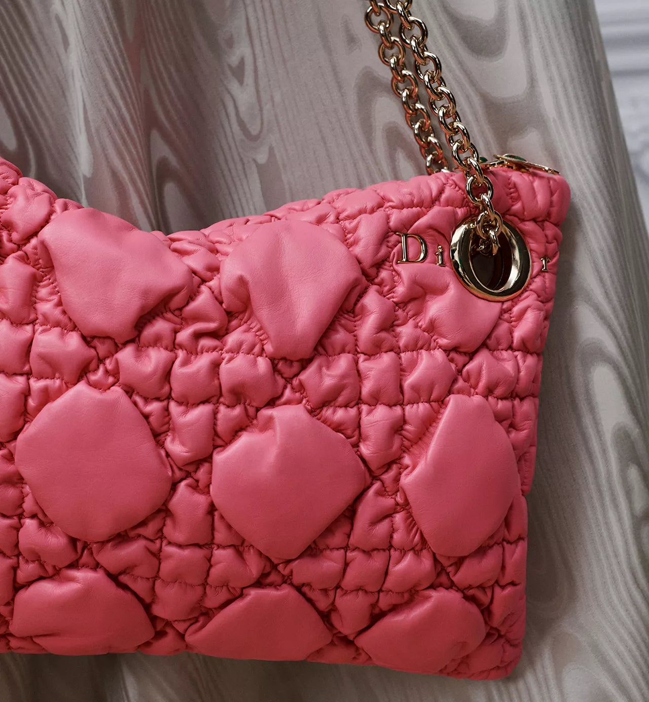 Small Dior Crunchy Bag Fraise Puffy Macrocannage Calfskin /Reference: M1416OHTM_M27N
