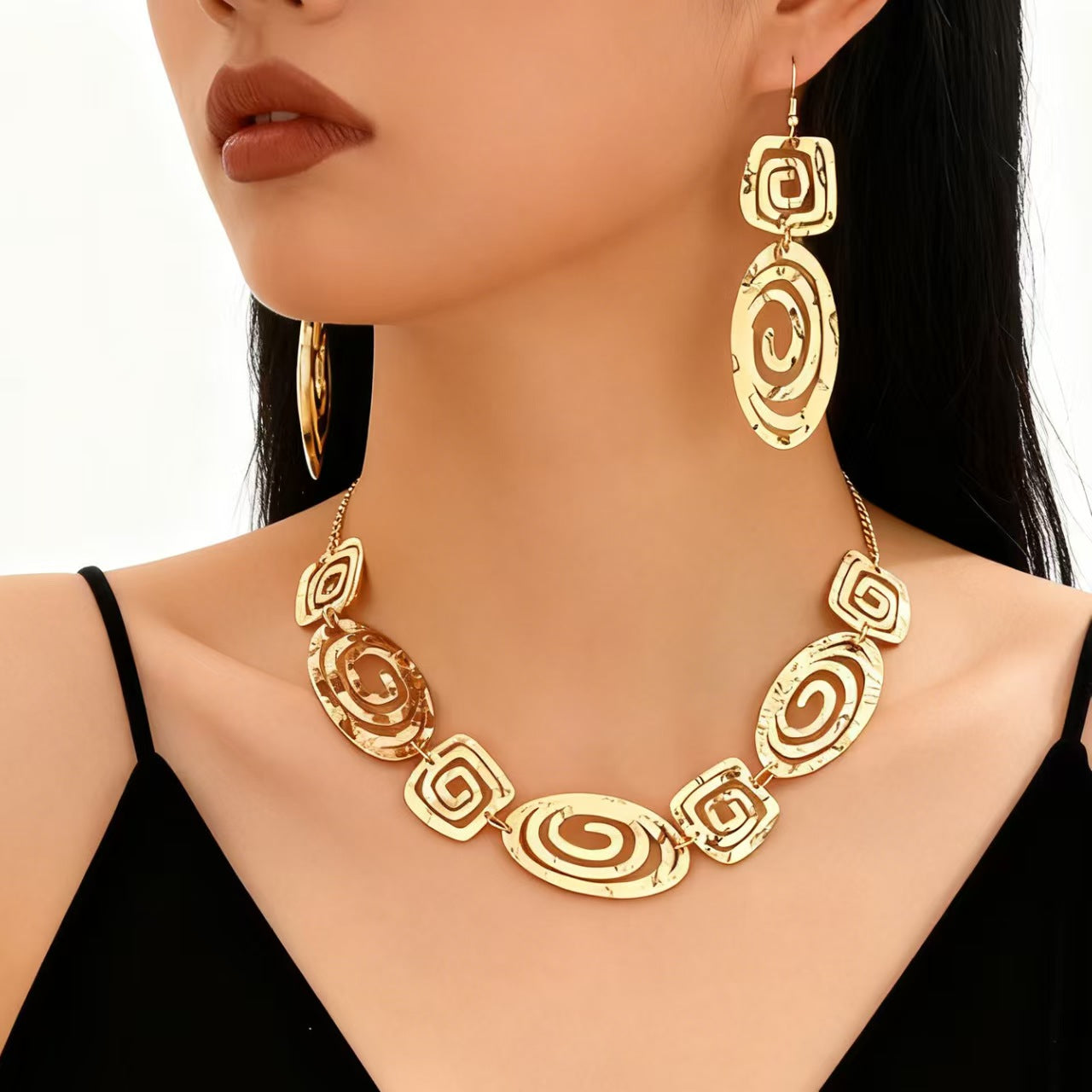 Custom Handcrafted Hammered Gold Spiral Jewelry Set – Statement Necklace & Earrings | Private Label OEM