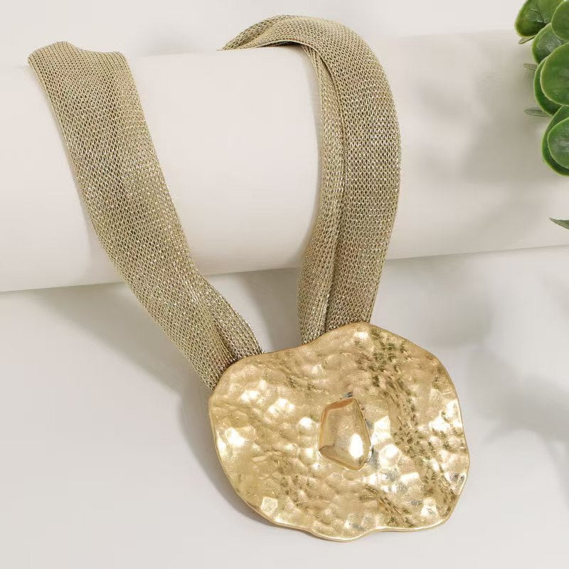 Custom Handcrafted Hammered Gold Organic Pendant Mesh Choker Necklace – Private Label Jewelry OEM