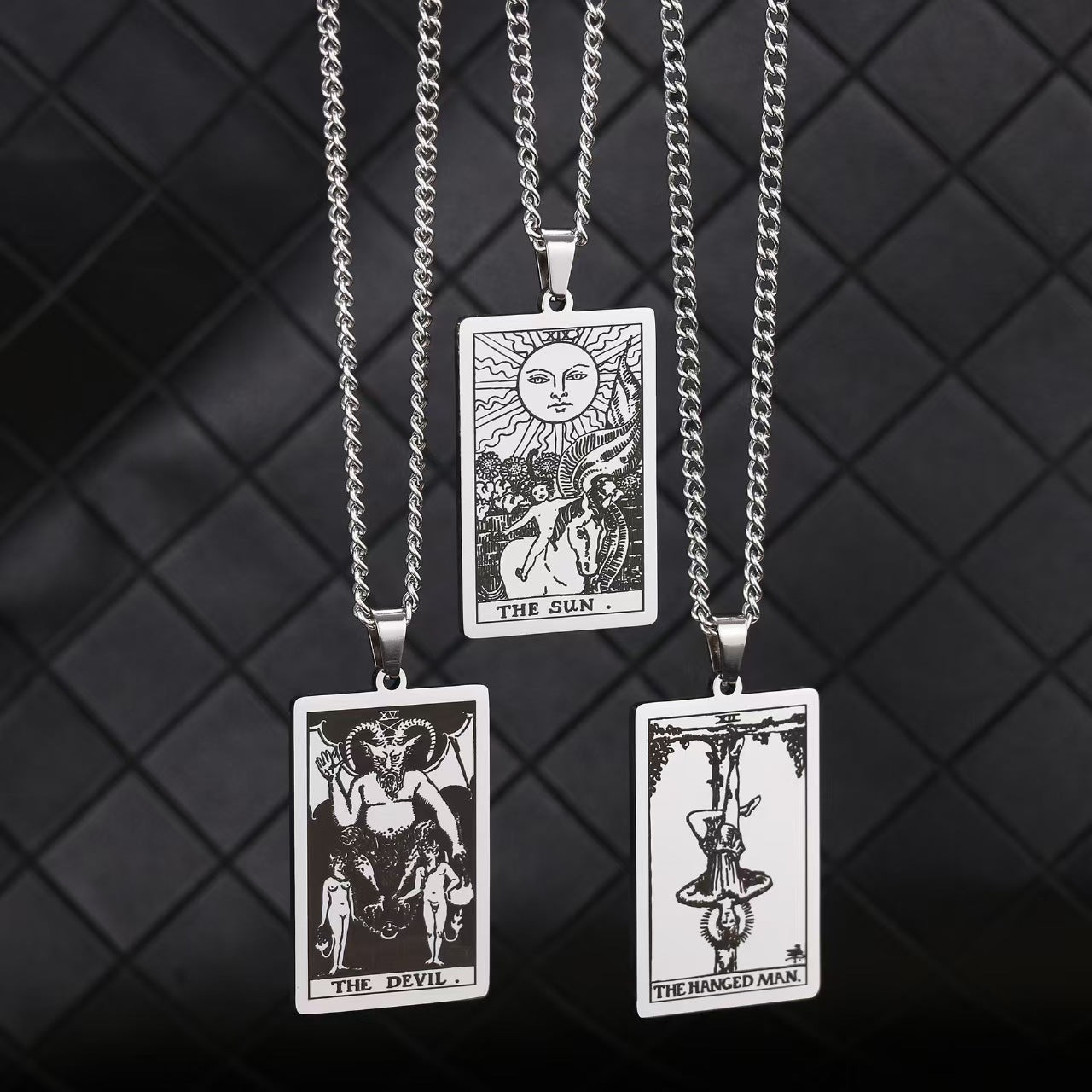 Custom Stainless Steel Tarot Card Pendant Necklace – Personalized Gothic Jewelry OEM