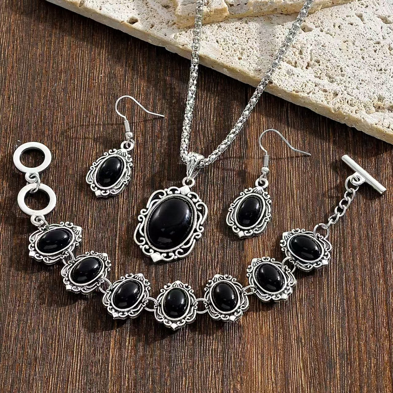 Custom Black Onyx-Style Vintage Jewelry Set – Necklace, Bracelet & Earrings | Private Label OEM