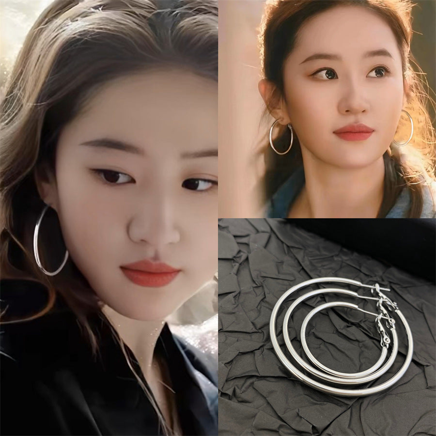 High-quality gold ear studs, star-inspired large ear rings for women, simple circle earrings, 2025 trendsetter