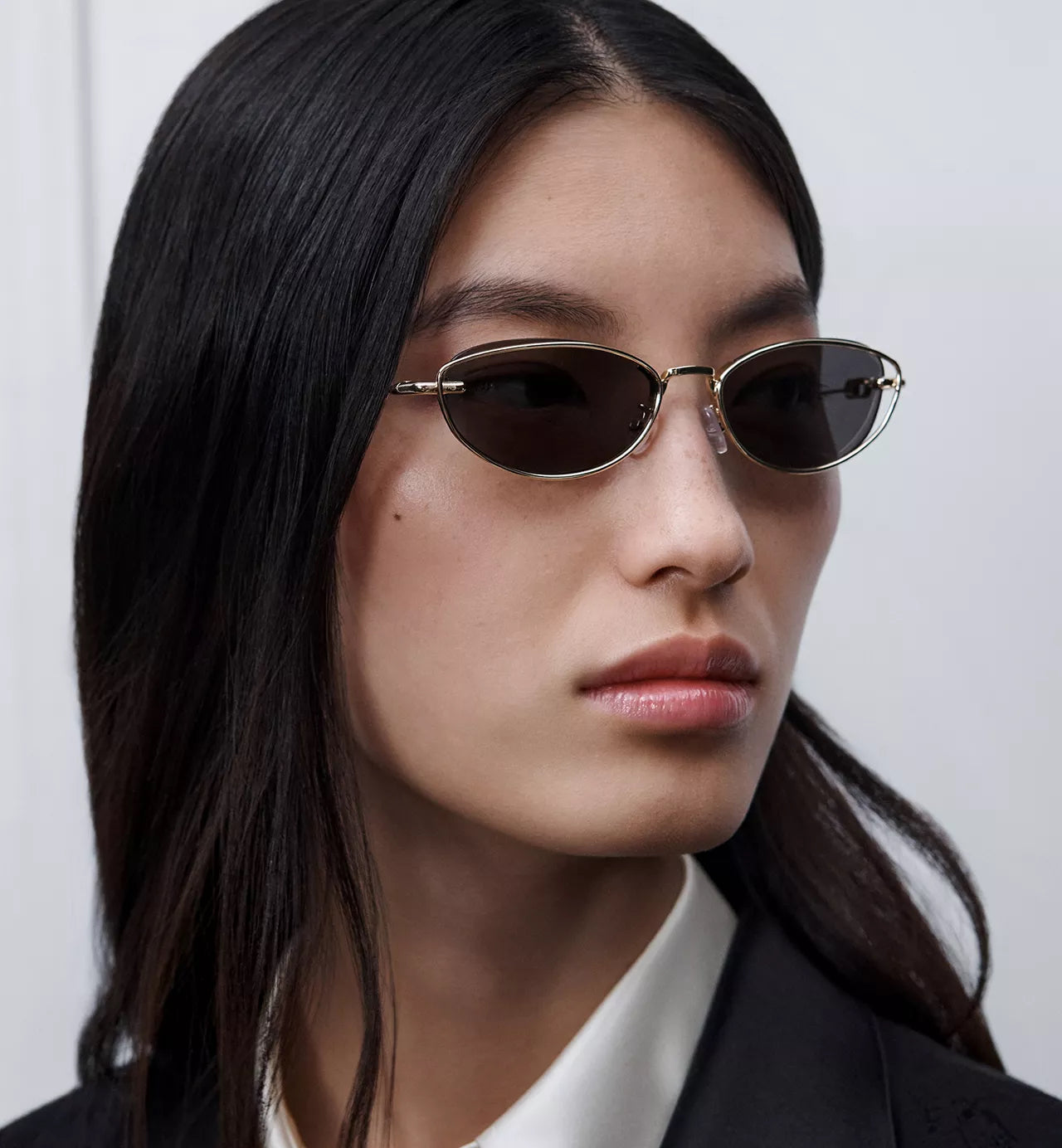 Petit CD B1U Gray Gradient Oval Sunglasses /Reference: PTCDB1UXR_D0A0