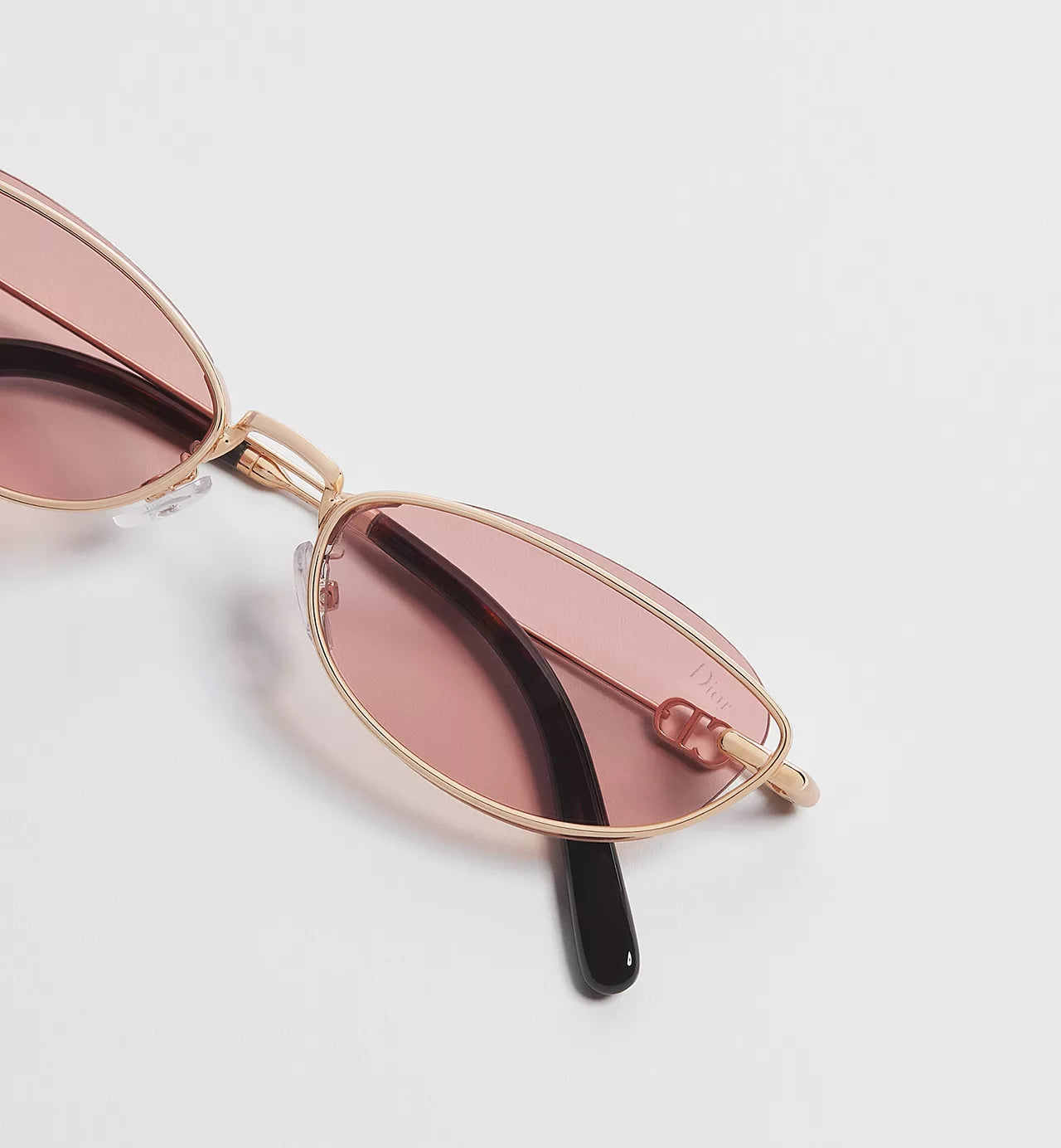 Petit CD B1U Light Pink Oval Sunglasses /Reference: PTCDB1UXR_E0M0