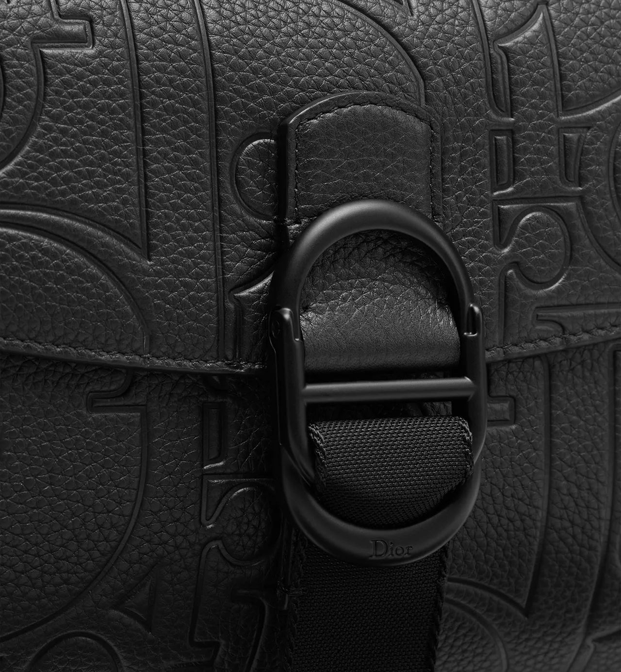Dior Jett Zipped Messenger Bag Black Dior Gravity Leather /Reference: 1DBPO471MLL_H00N