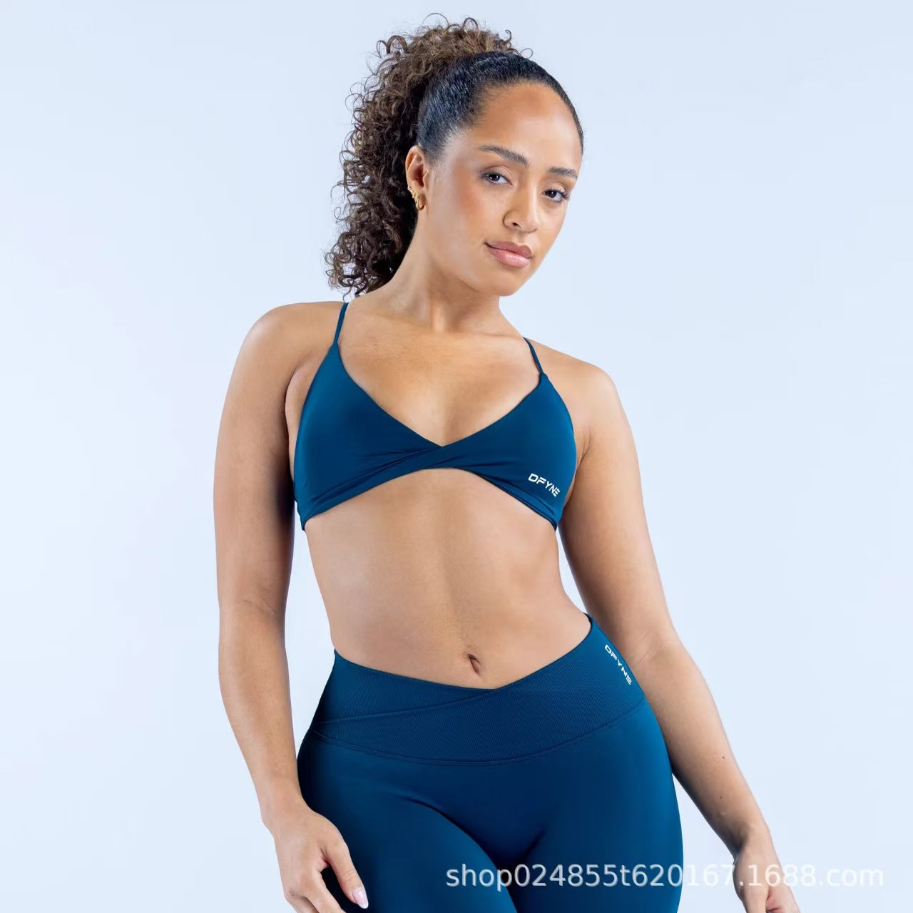 Custom Women’s High-Waisted V-Waist Seamless Biker Shorts – Private Label Yoga & Gym Activewear OEM