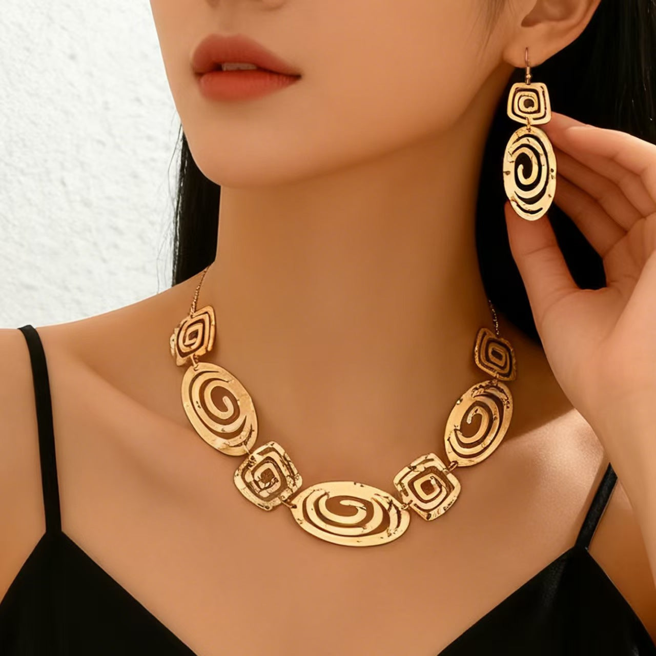 Custom Handcrafted Hammered Gold Spiral Jewelry Set – Statement Necklace & Earrings | Private Label OEM